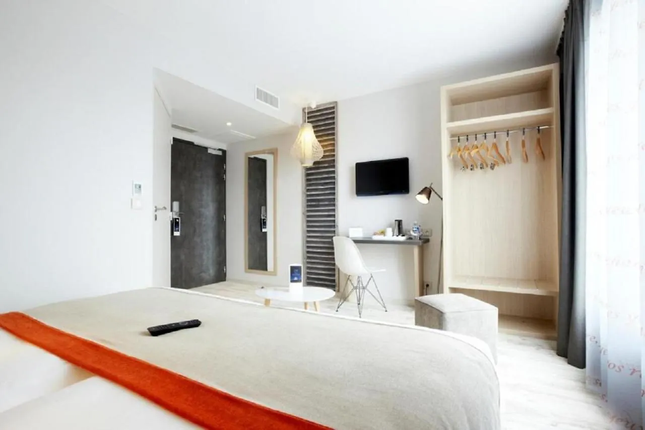 Kyriad Prestige Vannes Centre-Palais Des Arts