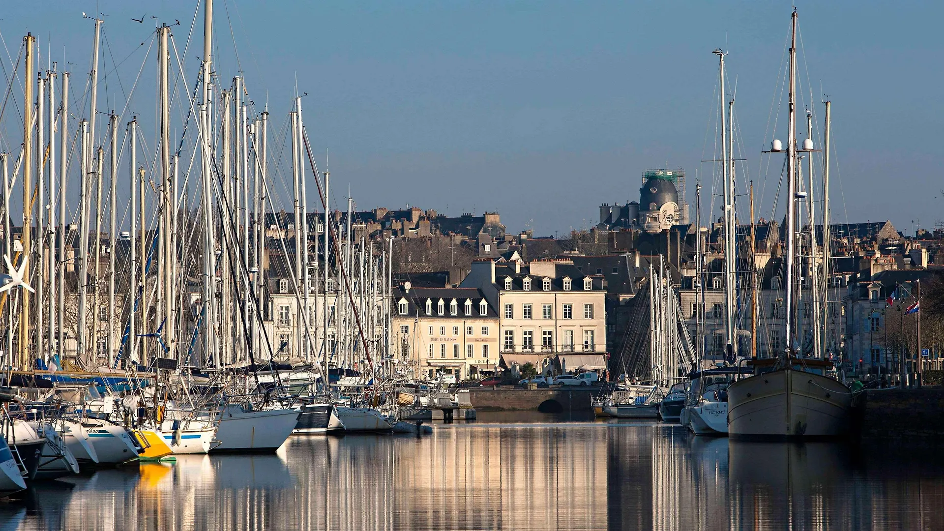 Kyriad Prestige Vannes Centre-Palais Des Arts 4*,  Francia